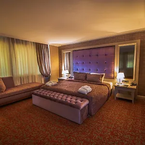 Dream Hill Business Deluxe Otel